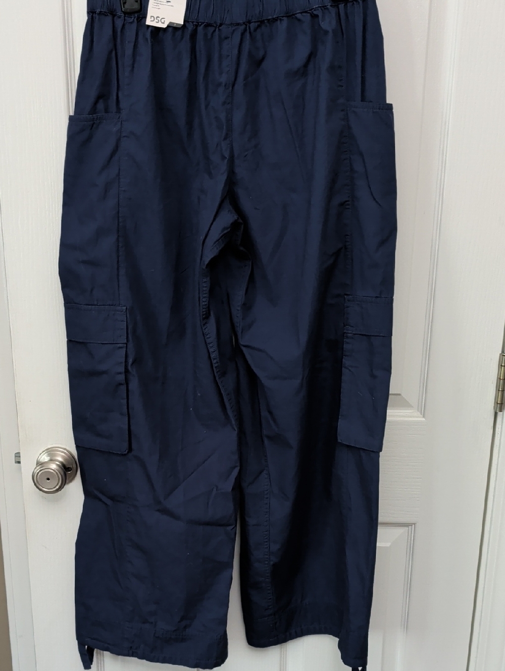 DSG Women's Woven Cargo Pants Navy Blue Size Small NWT Athletic Utility Jogger - Picture 4 of 5